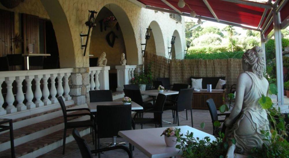 Castel Garoupe Hotel Antibes Exterior foto